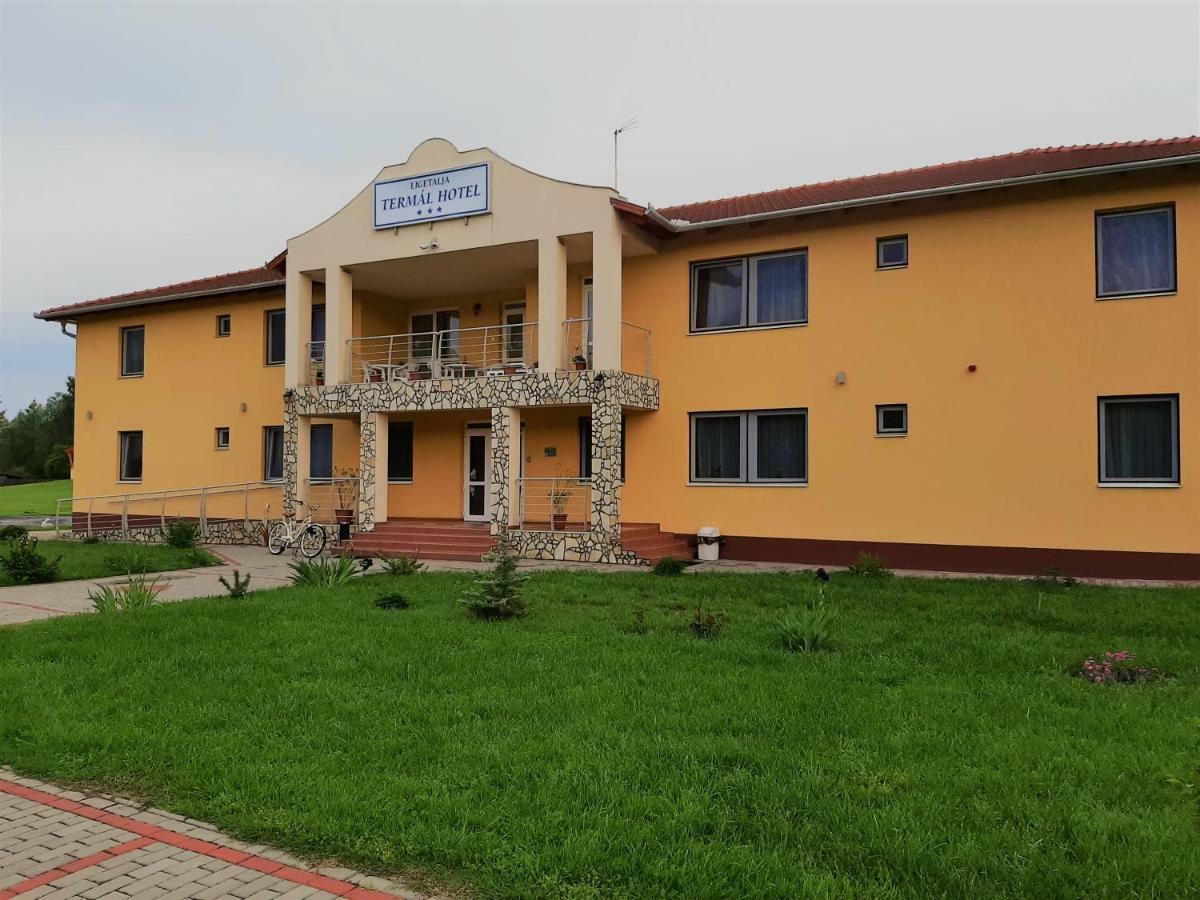 Ligetalja Termál Hotel Peneszlek Esterno foto