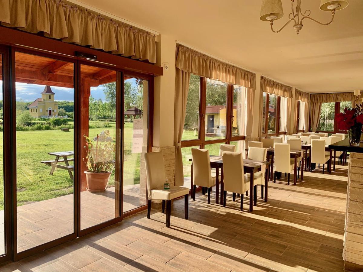 Ligetalja Termál Hotel Peneszlek Esterno foto